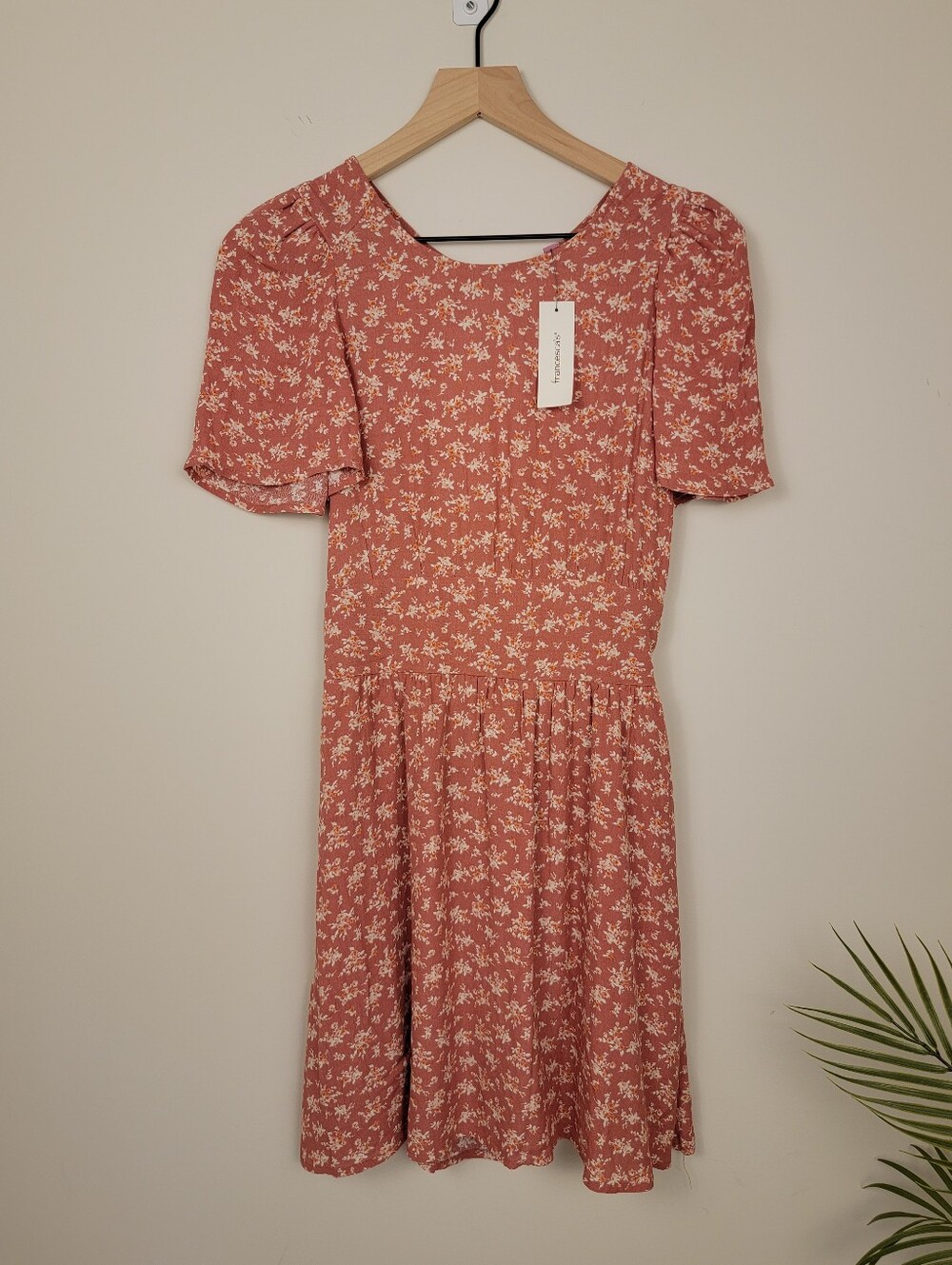 NWT Francesca’s Mi Ami Mikkel Floral Short Sleeve Mini Dress - Burgundy / Pink S